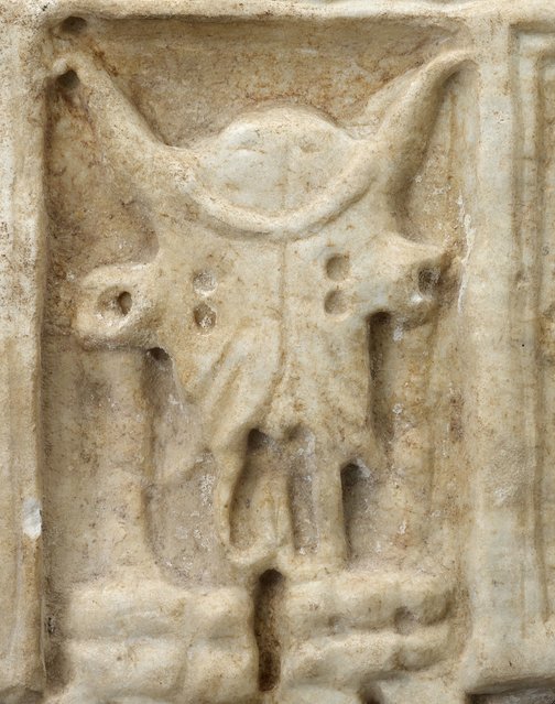 Detail showing the drilled embellishments in the bucranium at the center of the body of Cinerary Urn (late 1st/early 2nd century A.D.). The Art Institute of Chicago, 1926.621a–b.