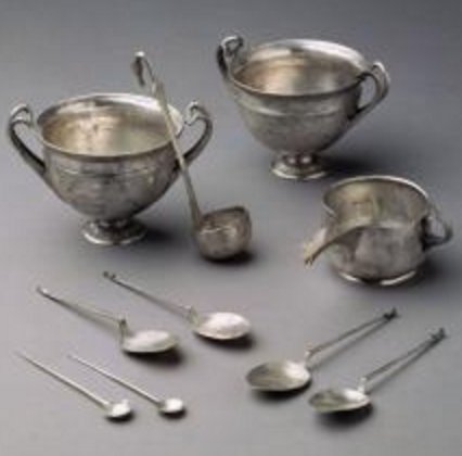 Roman Art | Online Scholarly Catalogue | Art Institute of Chicago | Late Republican Roman, Italy, said to have been found at Tivoli or Boscoreale. Tivoli hoard. Tablewares, mid-1st century B.C. Silver. New York, Metropolitan Museum of Art, Rogers Fund.