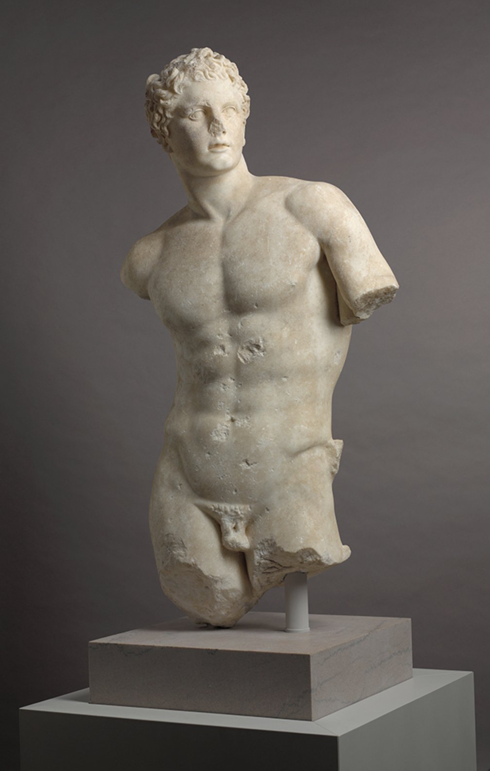 Roman Art | Online Scholarly Catalogue | Art Institute of Chicago | Statue of a God or Hero, Harvard University Art Museums