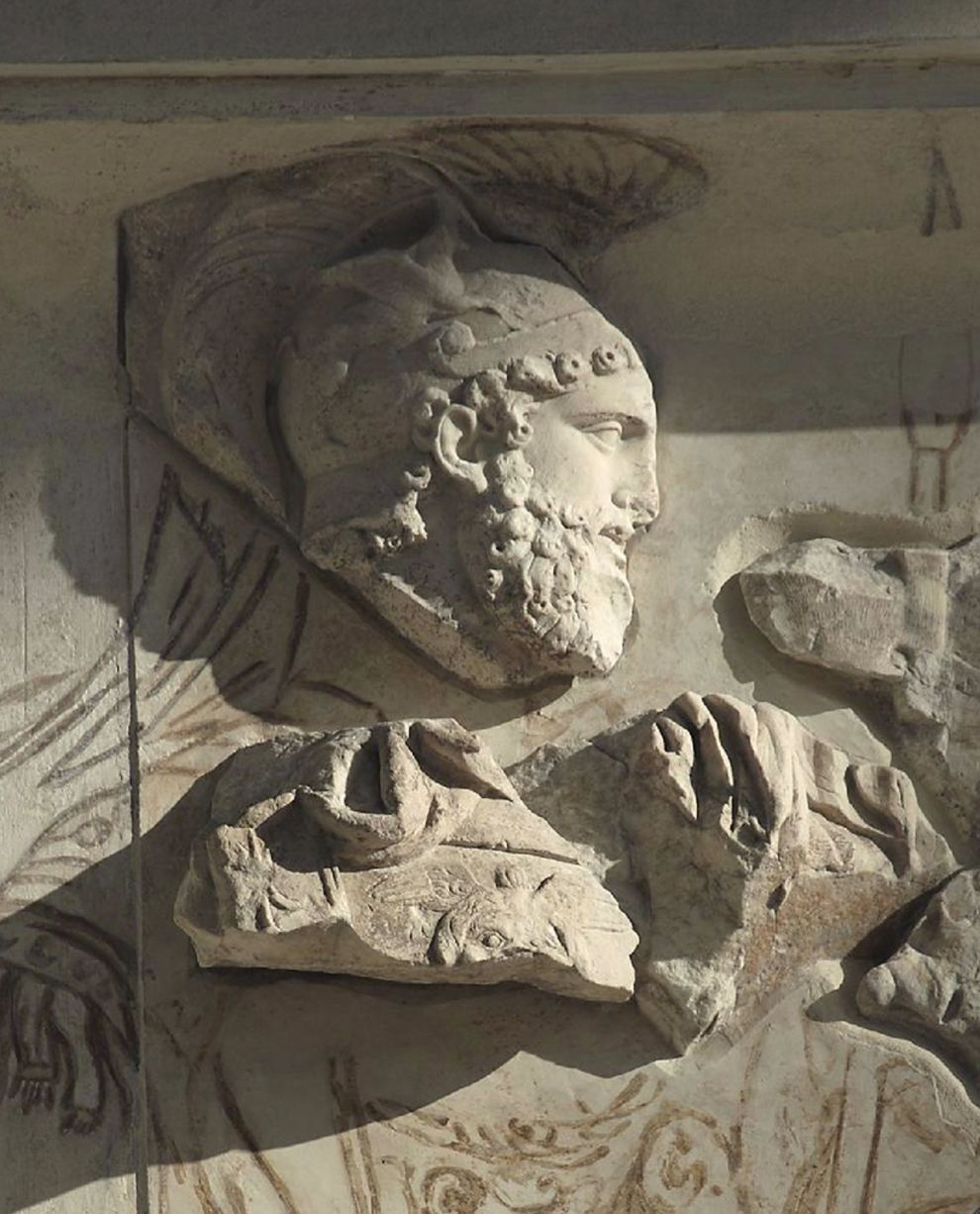 Roman Art | Online Scholarly Catalogue | Art Institute of Chicago | Detail of northwest panel on the Ara Pacis Augustae showing the head of Mars