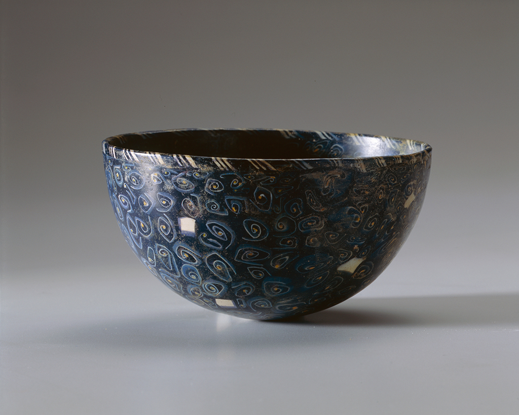 Roman Art | Online Scholarly Catalogue | Art Institute of Chicago | Hemispherical Bowl. Mosaic glass. Landesmuseum Württemberg.